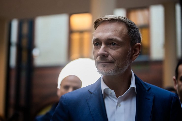 FDP-Chef Lindner will in sich gehen - © Christoph Soeder/dpa