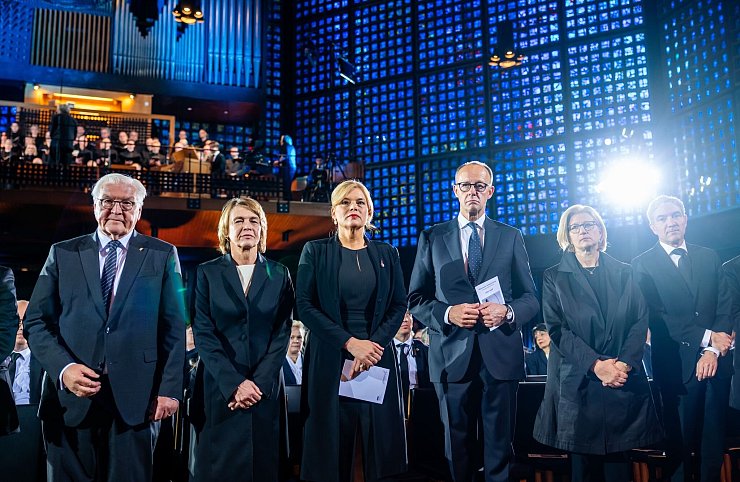 Weltkriegsgedenken beginnt mit ökumenischem Gottesdienst. - © Michael Kappeler/dpa