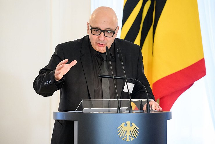 Der Soziologie-Professor Armin Nassehi hat erhebliche Bedenken gegen den Antrag von Ampel-Koalition und Union. (Archivbild) - © Bernd von Jutrczenka/dpa