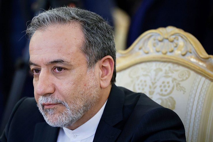 Irans Außenminister Abbas Araghtschi warnt vor voreiligen Schlüssen bei den Atomgesprächen mit den USA. (Archivbild) - © Tatyana Makeyeva/Pool AFP/AP/dpa