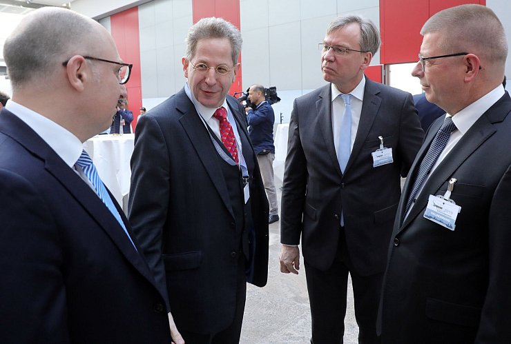 Sinan Selen wurde erst nach dem Ausscheiden von Hans-Georg Maaßen aus der Behörde Vizepräsident des Bundesamtes für Verfassungsschutz. (Archivfoto) - © Wolfgang Kumm/dpa