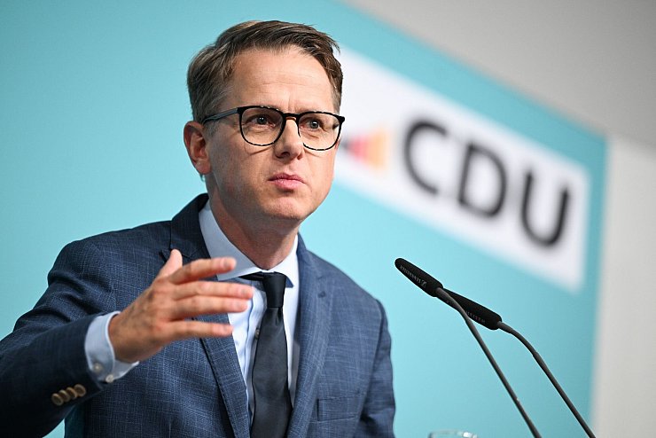 CDU-Generalsekretär Linnemann will mehr Leistung. - © Sebastian Gollnow/dpa