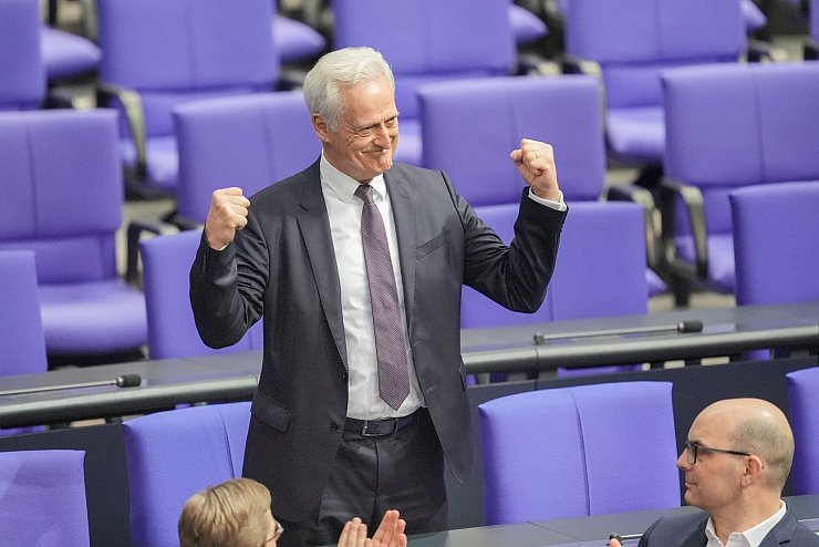 Peter Ramsauer (CSU). (Archivbild) - © Michael Kappeler/dpa