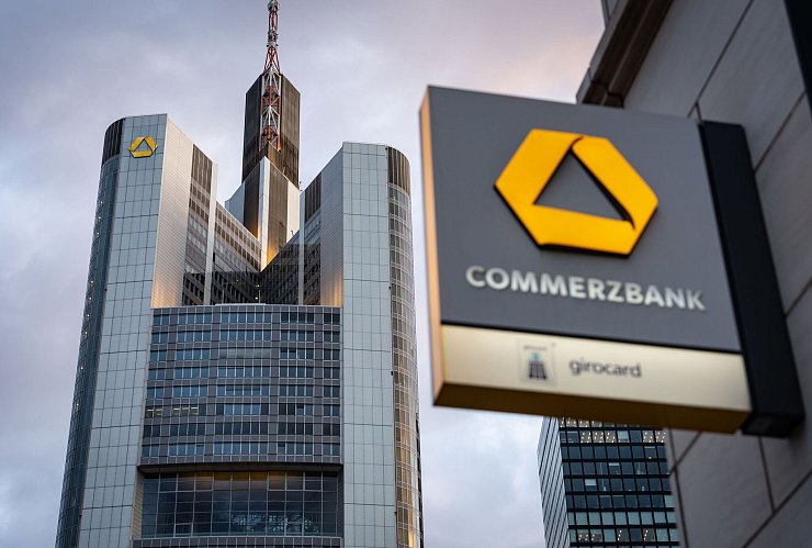 Der Bund hatte sich von Anteilen an der Commerzbank getrennt. (Archivfoto) - © Frank Rumpenhorst/dpa
