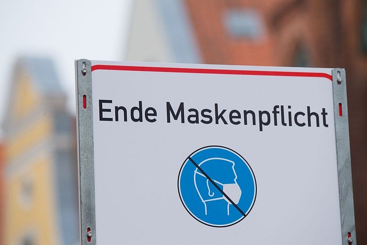 Seuchen waren stets eine Herausforderung für die Politik. (Archivbild) - © Stefan Sauer/dpa