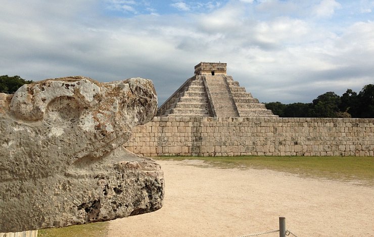 Die Ruinen-Stätte Chichén Itzá liegt auf der Halbsinsel Yucatán. (Archivbild) - © Denis Düttmann/dpa