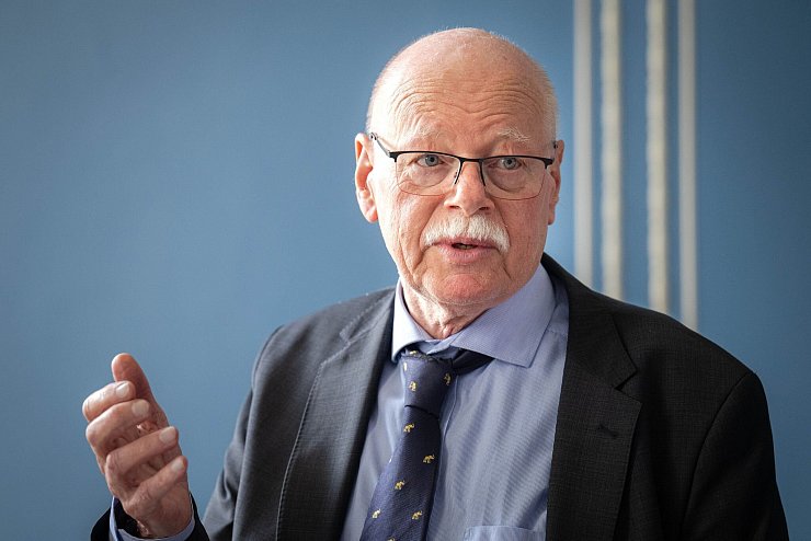 Die Nachfolge für Innensenator Ulrich Mäurer soll schon feststehen. (Archivfoto) - © Sina Schuldt/dpa