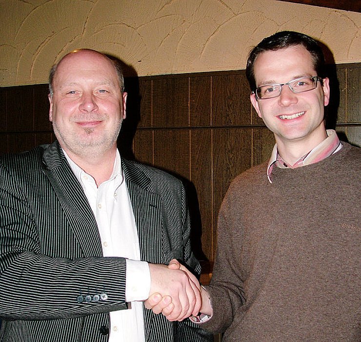 Benjamin Krentz (rechts) beerbt Michael Delker und wird Vorsitzender des Dehoga-Ortsverbandes. - ©