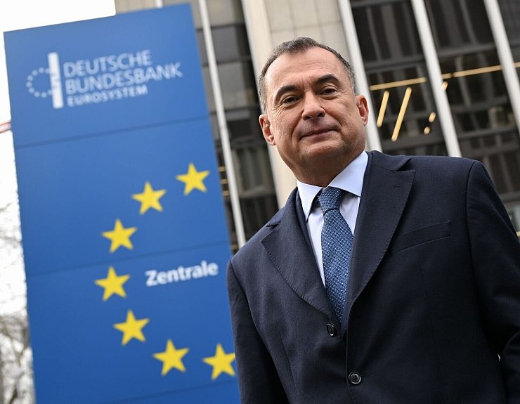 Bundesbank-Präsident Joachim Nagel dringt auf eine zügige Lösung im Zollstreit - © Arne Dedert/dpa