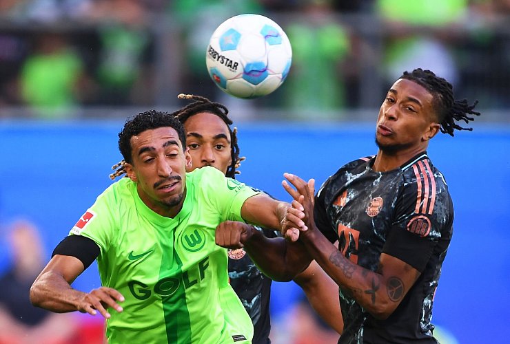 Der einzige Neuzugang in der Bayern-Startelf: Der Franzose Michael Olise (r). - &copy; Swen Pf&ouml;rtner/dpa