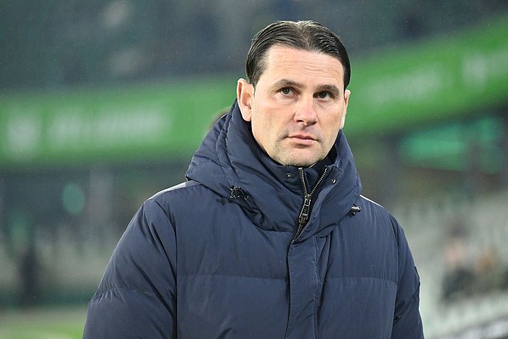 Gladbachs Trainer Gerardo Seoane. - © Swen Pförtner/dpa