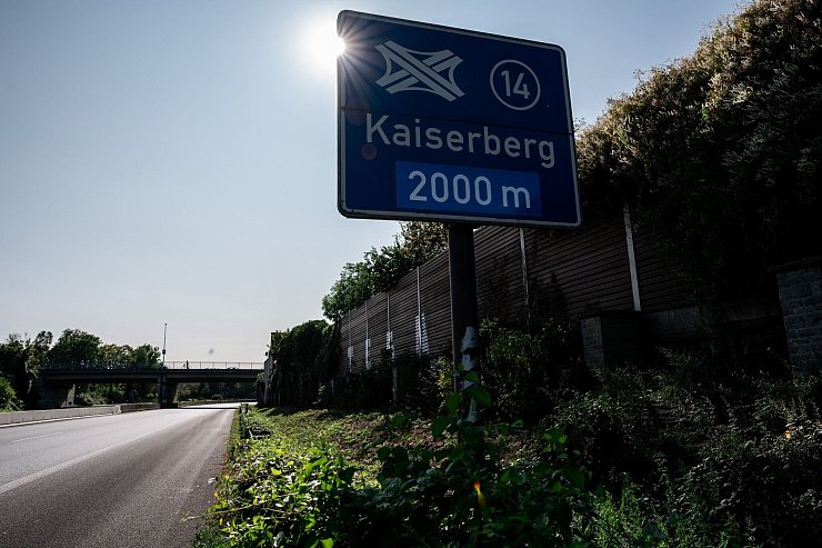 Der wichtige Verkehrsknoten ist in die Jahre gekommen. Bis 2030 werden Brücken und Straßen saniert. (Archivbild) - © Fabian Strauch/dpa
