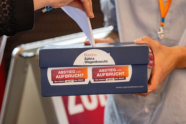 Abstieg oder Aufbruch? Das ist auch eine Frage für das BSW. (Archivbild) - © Stefan Sauer/dpa