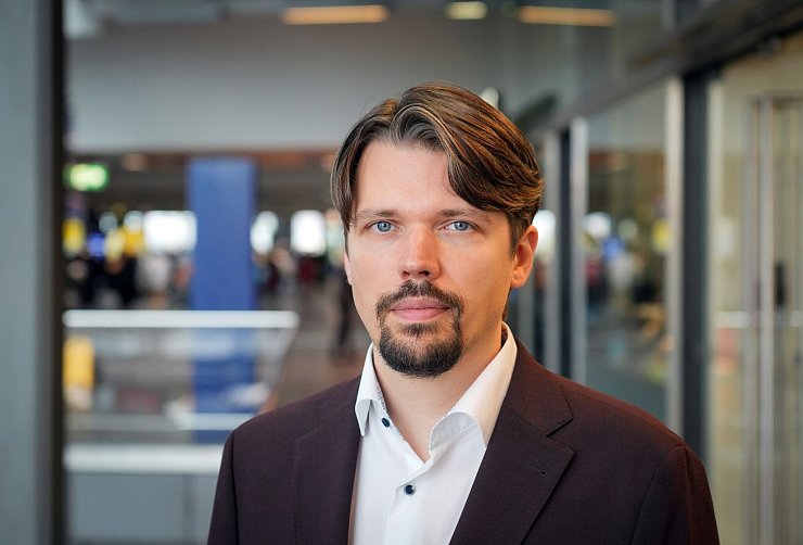 BSW-Spezialist Jan Philipp Thomeczek sieht Schwierigkeiten für die Partei, aber abschreiben würde er sie nicht. (Archivbild) - © Soeren Stache/dpa