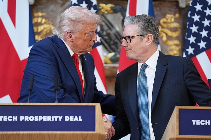 Gaza, Ukraine, Epstein: Trump und Starmer sprachen darüber bei einer gemeinsamen Pressekonferenz. - © Evan Vucci/AP/dpa
