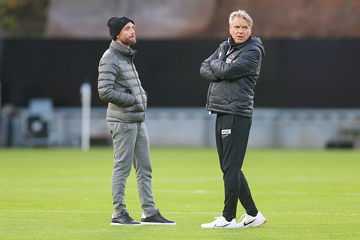 Macher in Elversberg: Nils-Ole Book und Horst Steffen - © Marco Steinbrenner/DeFodi Images/dpa