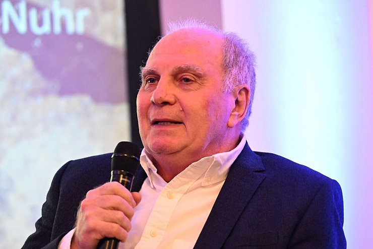 Keiner hätte den Titel mehr verdient als Harry Kane - findet Ehrenpräsident Uli Hoeneß. - © Felix Hörhager/dpa