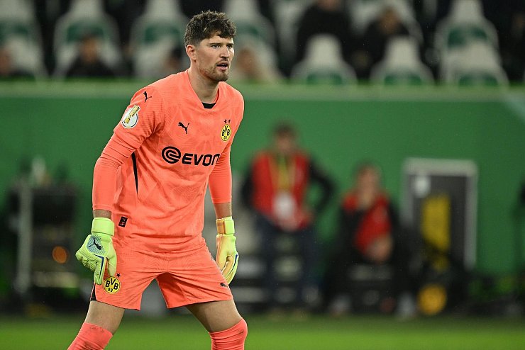 Gregor Kobel steht dem BVB wieder zur Verfügung - © Swen Pförtner/dpa