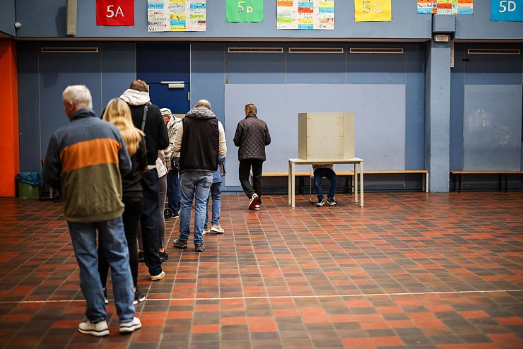 Rund 13,7 Millionen Stimmberechtigte waren in Nordrhein-Westfalen zur Kommunalwahl aufgerufen. - © Christoph Reichwein/dpa