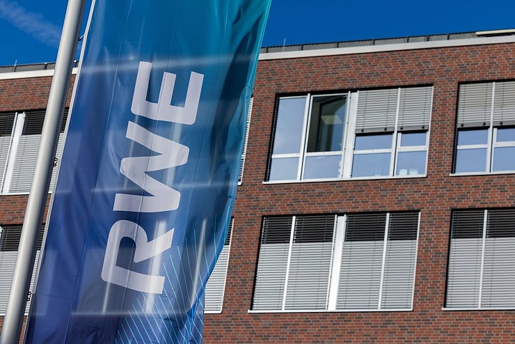 In Sachen Stromerzeugung sieht RWE langfristig gute Perspektiven für sich. - © Rolf Vennenbernd/dpa