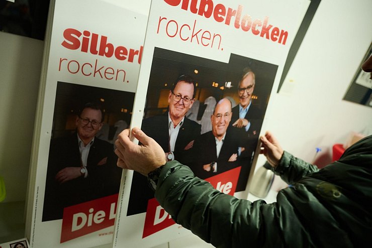 Bodo Ramelow, Gregor Gysi und Dietmar Batsch sollen Direktmandate für die Linke holen und ihr so den erneuten Einzug in den Bundestag sichern. (Archivbild) - © Annette Riedl/dpa