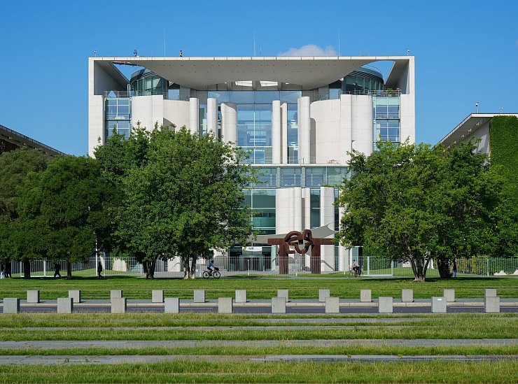 Ziel ist es, die Kompetenzen in der Sicherheitspolitik besser zu bündeln. (Archivbild) - © Soeren Stache/dpa