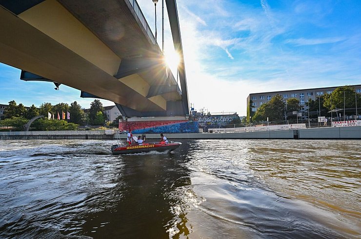 Angespannte Hochwasserlage in Frankfurt (Oder). - © Patrick Pleul/dpa