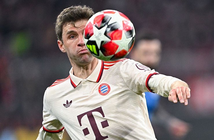 Mehr Bayern geht praktisch nicht: Thomas Müller. - © Sven Hoppe/dpa