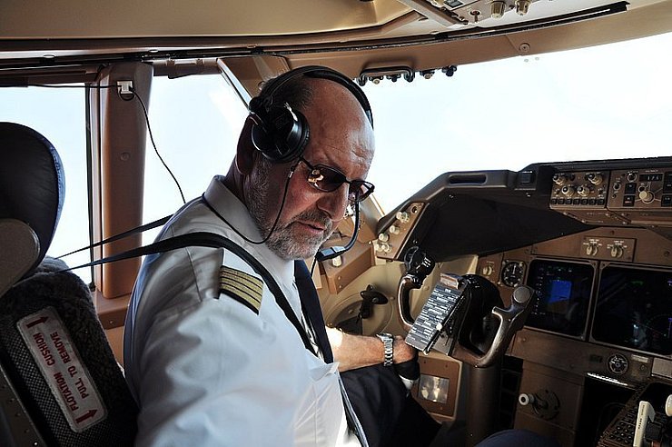 Auf seinen Flügen hat Rolf Mischer aus Heesten als Flugkapitän der Lufthansa viel von der großen, weiten Welt gesehen. Sein letzter Flug führte ihn nach Kapstadt und dann zurück nach Frankfurt.