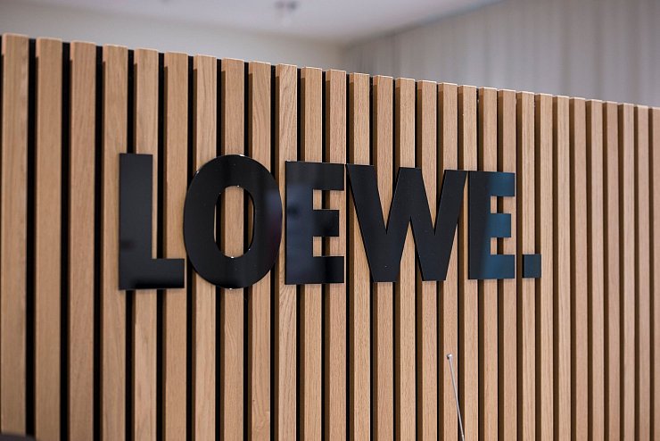 Loewe will künftig nicht nur TV-und Audio-Geräte auf den Markt bringen. - © Daniel Vogl/dpa