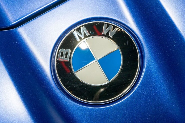 Läuft nicht gut momentan: BMW legt schlechte Zahlen vor - © Peter Kneffel/dpa