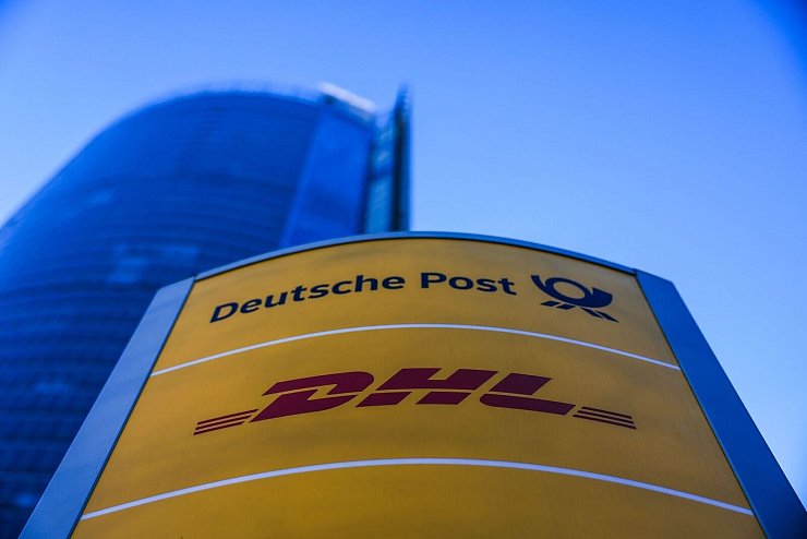 Manch Verbraucher ist unzufrieden mit dem Gelben Riesen. (Archivbild) - © Oliver Berg/dpa