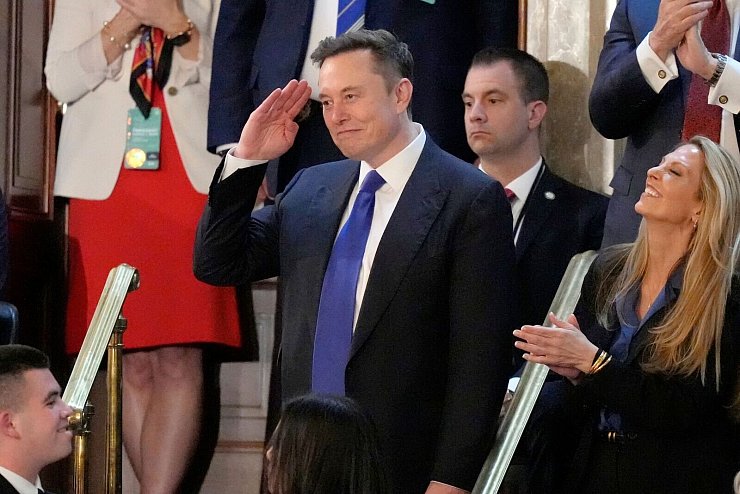 Trump lobte Musk in seiner Rede. - © Alex Brandon/AP/dpa