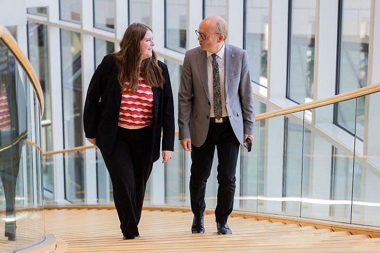 Jugendliche haben eine Meinung und sollten politisch mitbestimmen können, findet die Jugendlandtagspräsidentin Jule Cooper. - © Rolf Vennenbernd/dpa