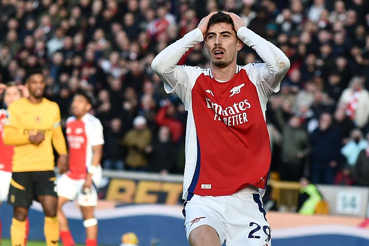 Arsenal-Stürmer Kai Havertz verpasste in der ersten Hälfte die Führung. - © Rui Vieira/AP/dpa