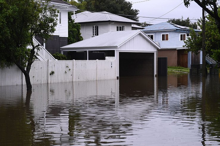 Hunderttausende Haushalte sind ohne Strom. - © Jono Searle/AAP/dpa