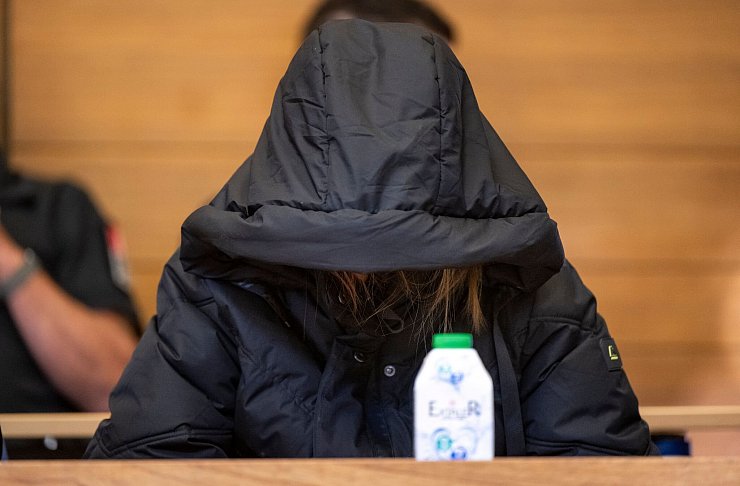 Die Staatsanwaltschaft spricht von Mord im Zustand der Schuldunfähigkeit. - © Peter Kneffel/dpa
