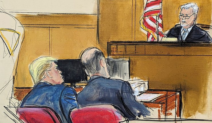 Richter Juan Merchan ist Trumps Anwälten ein Dorn im Auge. - © Elizabeth Williams/AP/dpa
