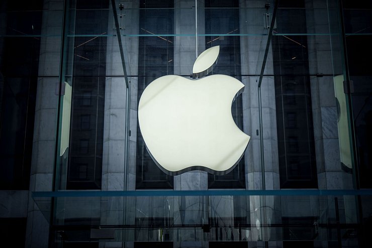 Gericht stoppt Apple-Werbung zu Smartwatches (Archivbild). - © Michael Kappeler/dpa