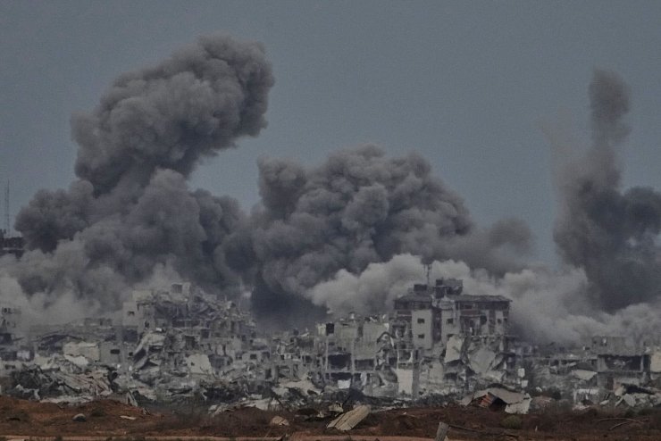 Große Teile des Gazastreifens sind nach zwei Jahren Krieg zerstört. - © Ariel Schalit/AP/dpa