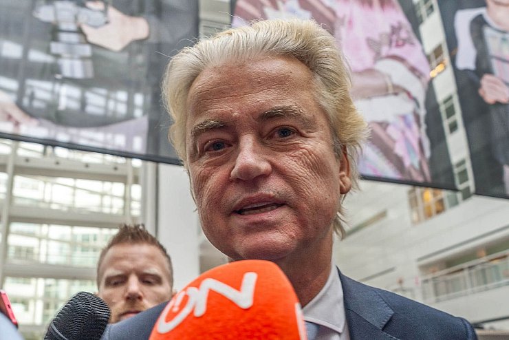 Der radikal-rechte Populist Geert Wilders muss wohl zurück auf die Oppositionsbank. - © Charles M Vella/SOPA Images via ZUMA Press Wire/dpa