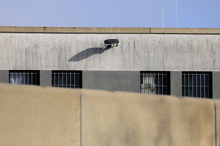 Was hat sich hinter den Mauern abgespielt? - © Karl-Josef Hildenbrand/dpa