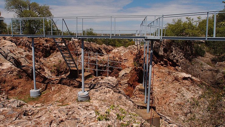Die Sterkfontein-Höhlen sind eine bekannte Fossilienfundstätte nahe Johannesburg in Südafrika. - © Dominic Stratford/University of the Witwatersrand /dpa