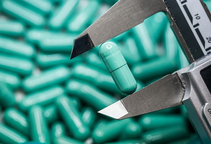 Die deutsche Pharmabranche profitiert von starken Exportgeschäften (Archivbild) - © Frank Rumpenhorst/dpa
