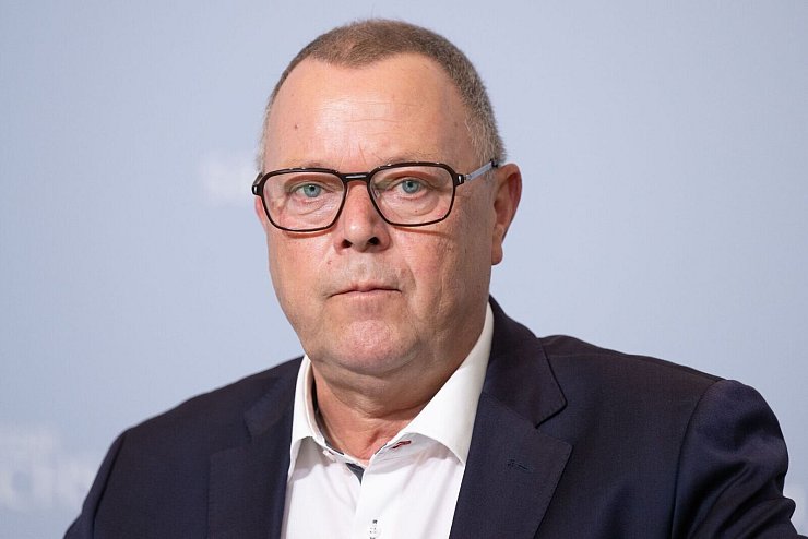 Brandenburg habe seit vielen Monaten an der Verbotsverfügung gearbeitet, sagt Stübgen. (Archivbild) - © Sebastian Kahnert/dpa