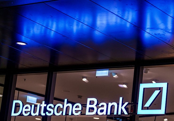 Deutschlands größtes Geldhaus will nach «Übergangsjahr» 2024 Rendite deutlich steigern. - © Andreas Arnold/dpa