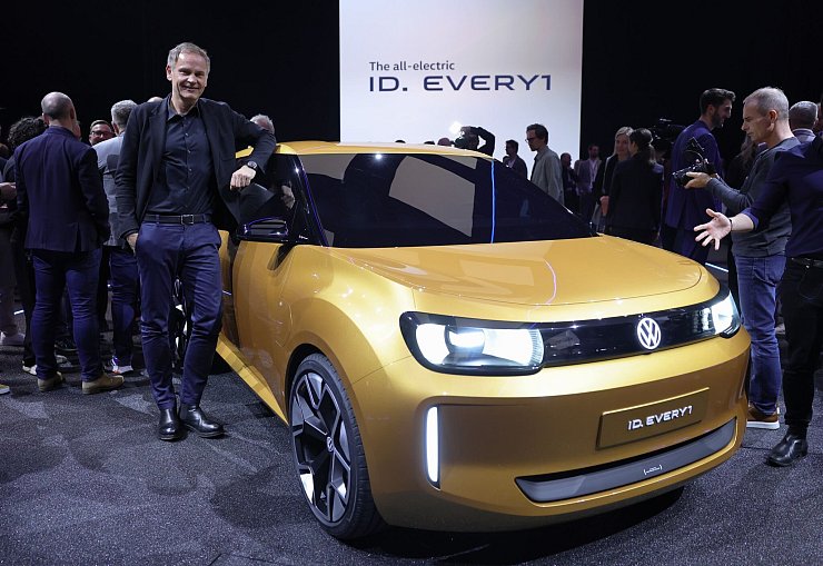 Will VW-Chef Blume als Erstes mit der neuen Rivian-Technik bestücken: die Serienversion des Elektro-Kleinwagens ID. Every1. (Archivfoto) - © Rolf Vennenbernd/dpa