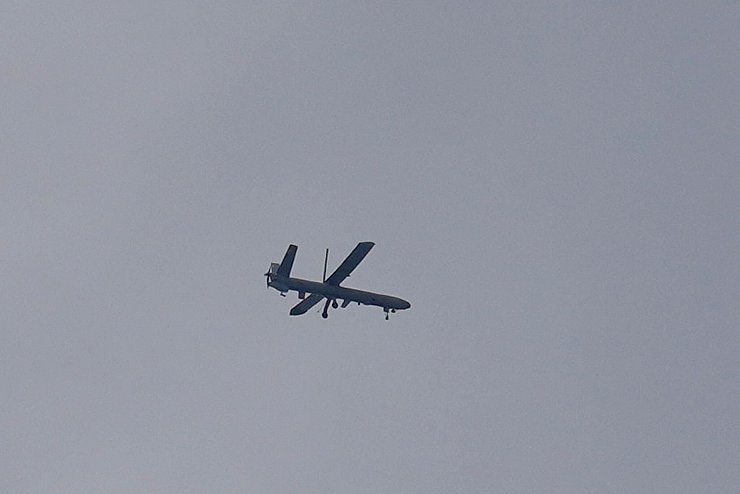 Im Südlibanon griff die israelische Armee Fahrzeuge der Hisbollah an. (Archivbild) - © Hussein Malla/AP/dpa