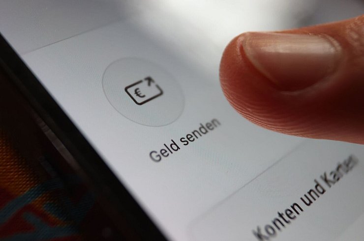 Banken und Zahlungsdienstleister treiben als europäische Initiative den Bezahldienst Wero voran. (Symbolbild) - © Karl-Josef Hildenbrand/dpa