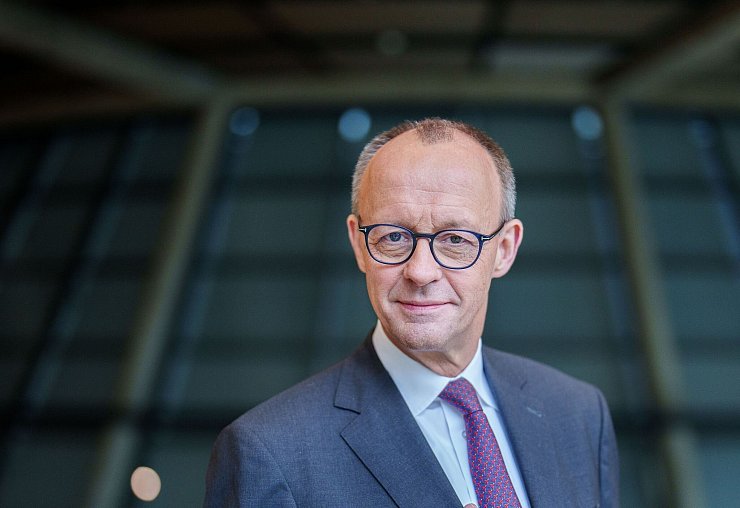 Der CDU-Chef macht sich für gemeinsame europäische Lösungen stark - allerdings nicht um jeden Preis. - © Michael Kappeler/dpa